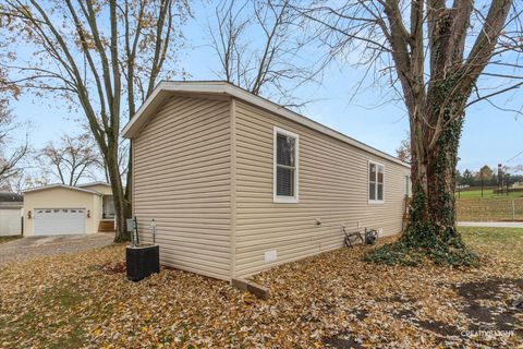 Tiny photo for 1101 Richard Road, Elgin, IL 60123 (MLS # 12523771)