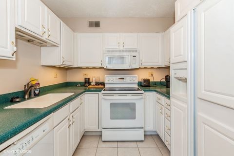 Tiny photo for 509 AURORA Avenue #117, Naperville, IL 60540 (MLS # 12448081)