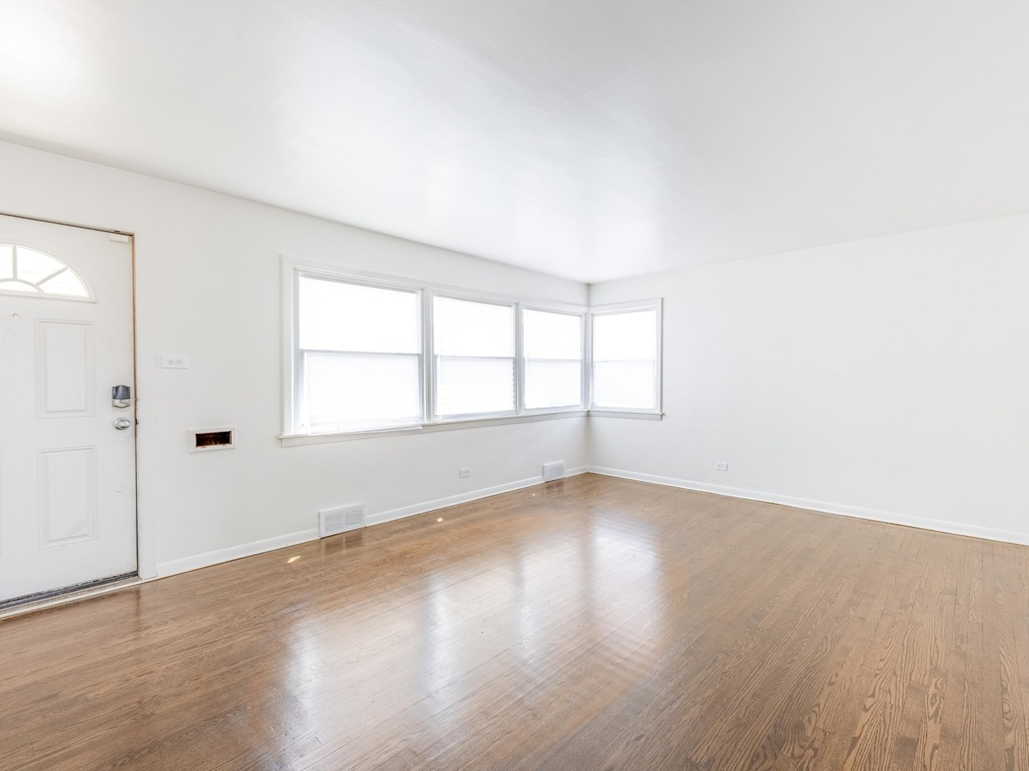 3942 W 85th Street