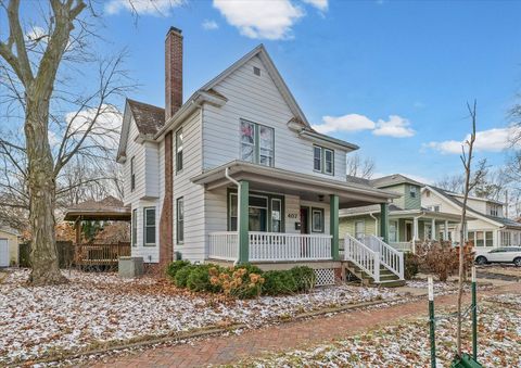 Tiny photo for 407 W HIGH Street, Urbana, IL 61801 (MLS # 12540162)