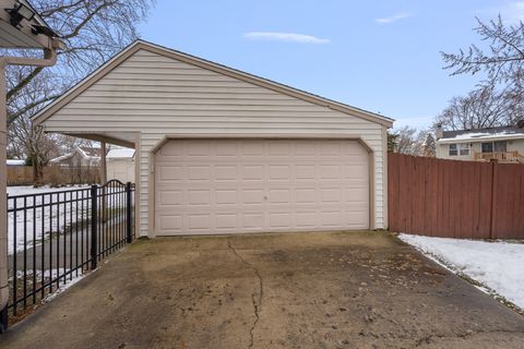 Tiny photo for 224 Kedvale Court, Bolingbrook, IL 60440 (MLS # 12522897)