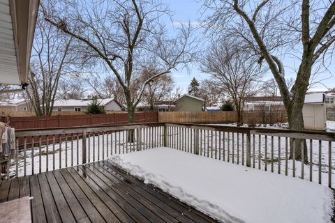 Tiny photo for 224 Kedvale Court, Bolingbrook, IL 60440 (MLS # 12522897)