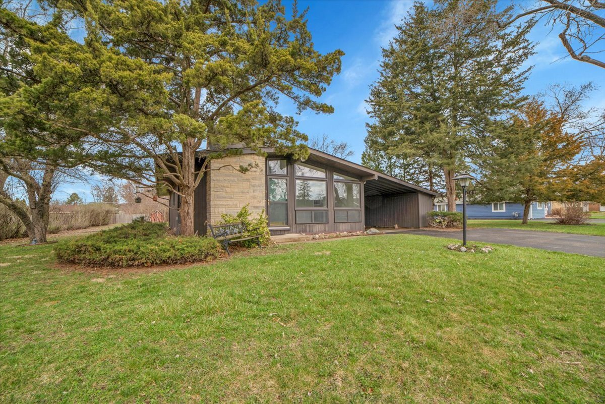 209 Sharon Lane