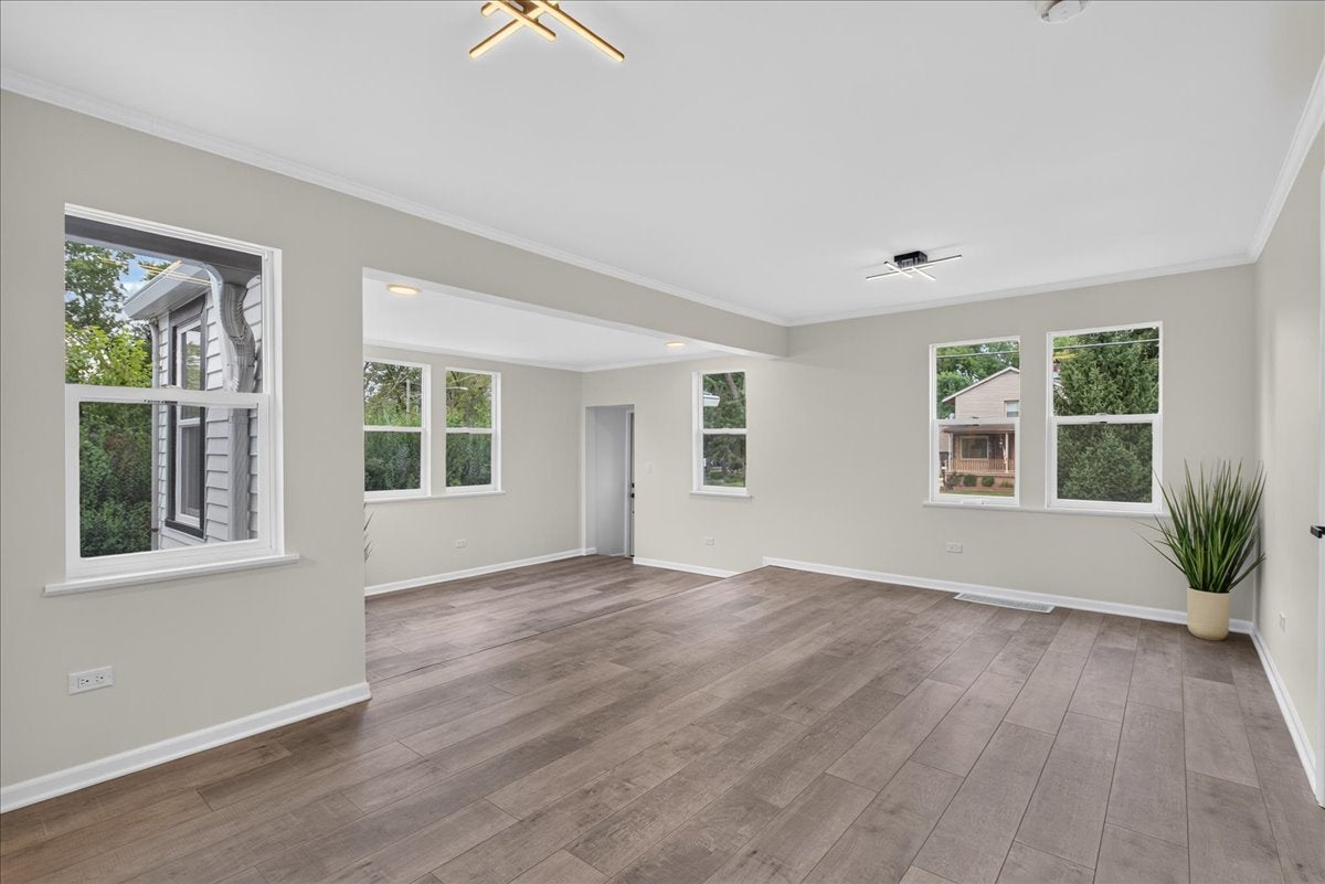 211 N Graylynn Drive