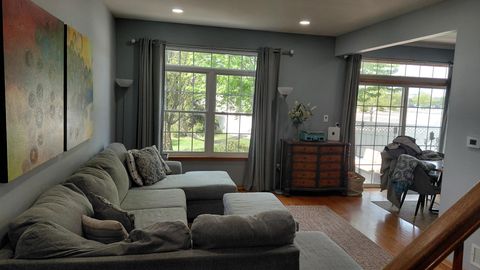 Tiny photo for 18414 Century Court, Tinley Park, IL 60477 (MLS # 12631085)