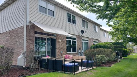 Tiny photo for 18414 Century Court, Tinley Park, IL 60477 (MLS # 12631085)