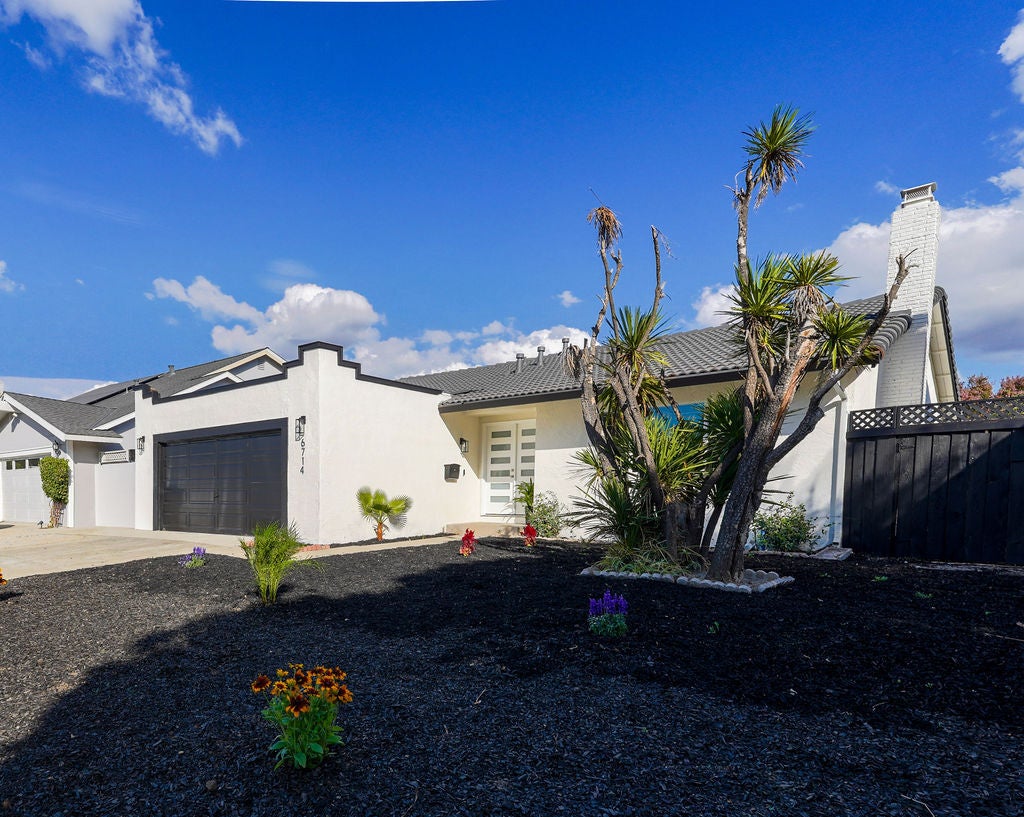 6714 Cielito Way