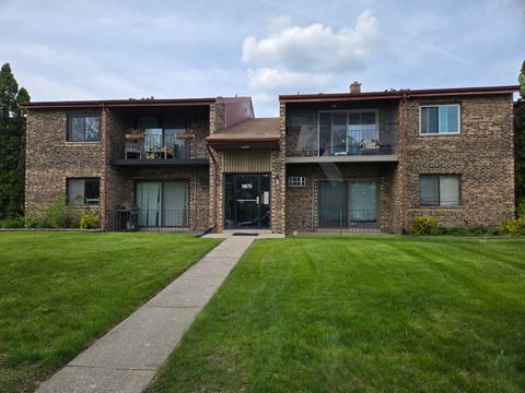 Photo of 9870 Cordoba Court #1B, Orland Park, IL 60462 (MLS # 12628381)