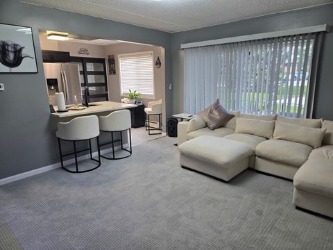 Tiny photo for 9870 Cordoba Court #1B, Orland Park, IL 60462 (MLS # 12628381)