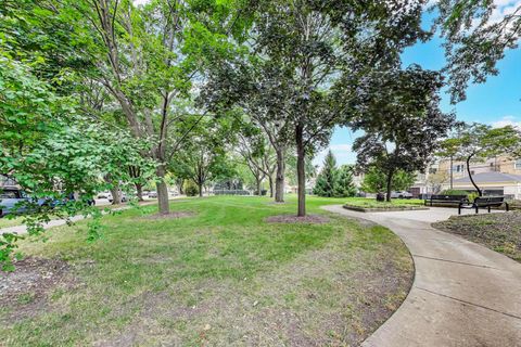 Tiny photo for 8500 Skokie Boulevard #3A, Skokie, IL 60077 (MLS # 12476216)