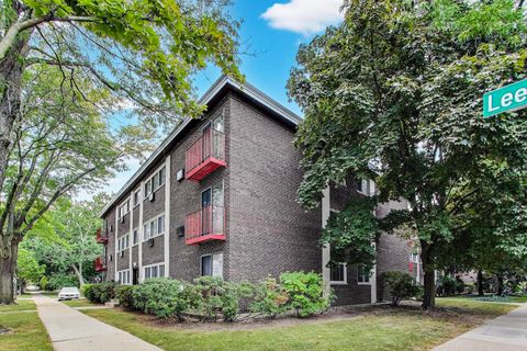 Tiny photo for 8500 Skokie Boulevard #3A, Skokie, IL 60077 (MLS # 12476216)