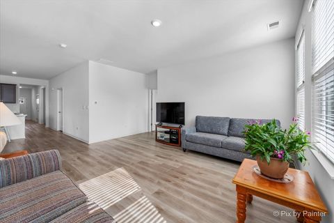 Tiny photo for 243 Durham Street, North Aurora, IL 60542 (MLS # 12580532)