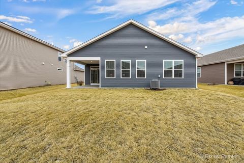 Tiny photo for 243 Durham Street, North Aurora, IL 60542 (MLS # 12580532)