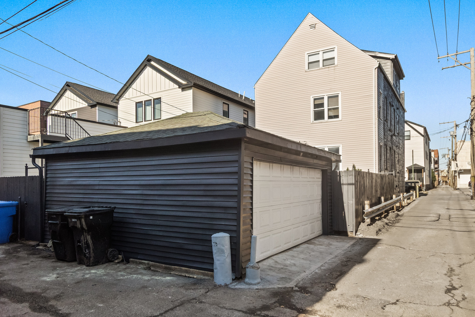 2413 W Belden Avenue