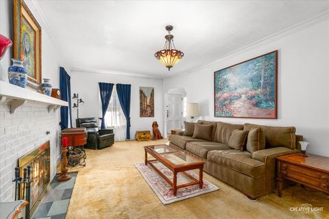 Tiny photo for 203 S Calumet Avenue, Aurora, IL 60506 (MLS # 12503966)