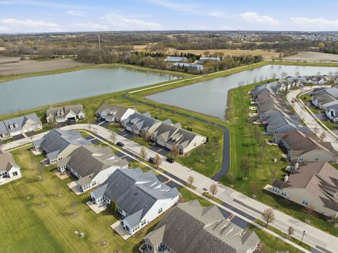 Tiny photo for 561 Autumn Circle, Pingree Grove, IL 60140 (MLS # 12598862)