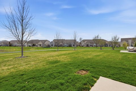 Tiny photo for 561 Autumn Circle, Pingree Grove, IL 60140 (MLS # 12598862)