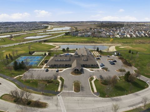 Tiny photo for 561 Autumn Circle, Pingree Grove, IL 60140 (MLS # 12598862)