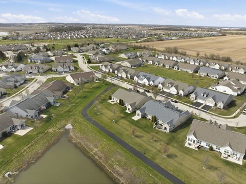 Tiny photo for 561 Autumn Circle, Pingree Grove, IL 60140 (MLS # 12598862)