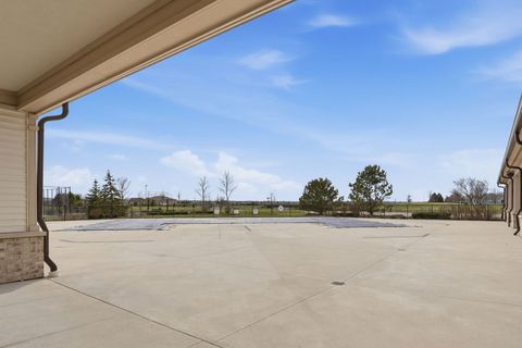 Tiny photo for 561 Autumn Circle, Pingree Grove, IL 60140 (MLS # 12598862)