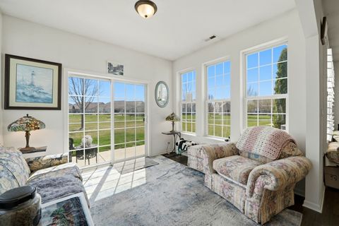 Tiny photo for 561 Autumn Circle, Pingree Grove, IL 60140 (MLS # 12598862)