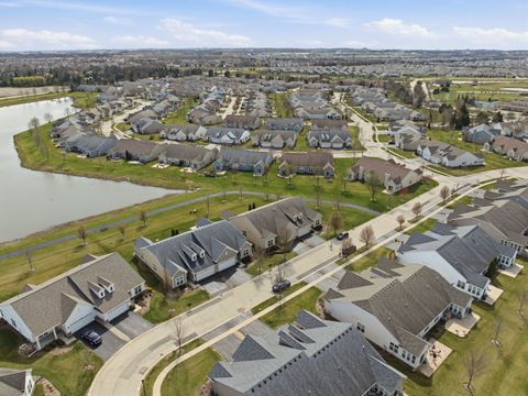 Tiny photo for 561 Autumn Circle, Pingree Grove, IL 60140 (MLS # 12598862)