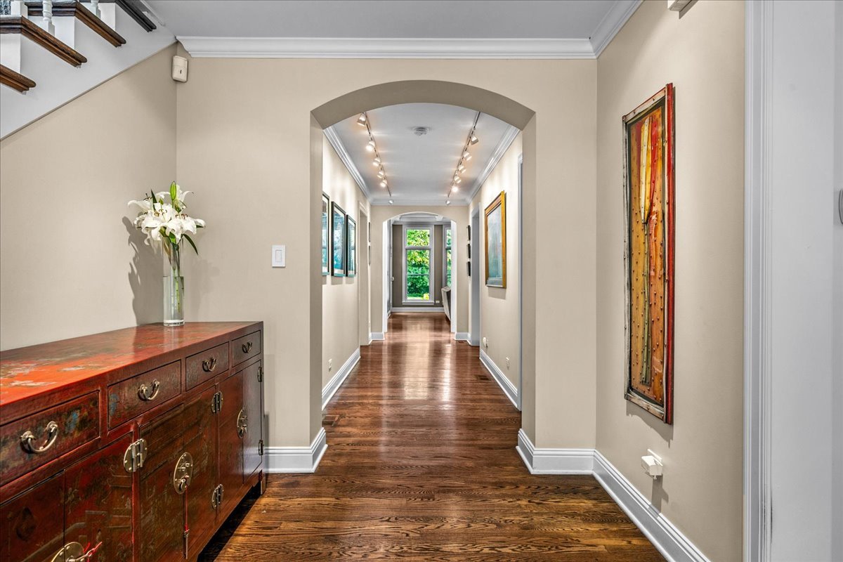 901 Stonegate Drive
