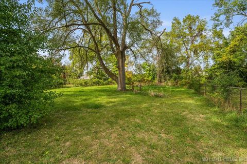 Tiny photo for 218 Forest Avenue, Aurora, IL 60505 (MLS # 12487119)