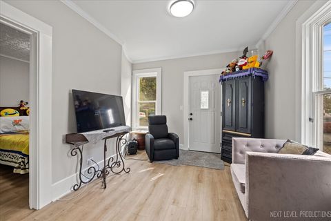 Tiny photo for 218 Forest Avenue, Aurora, IL 60505 (MLS # 12487119)