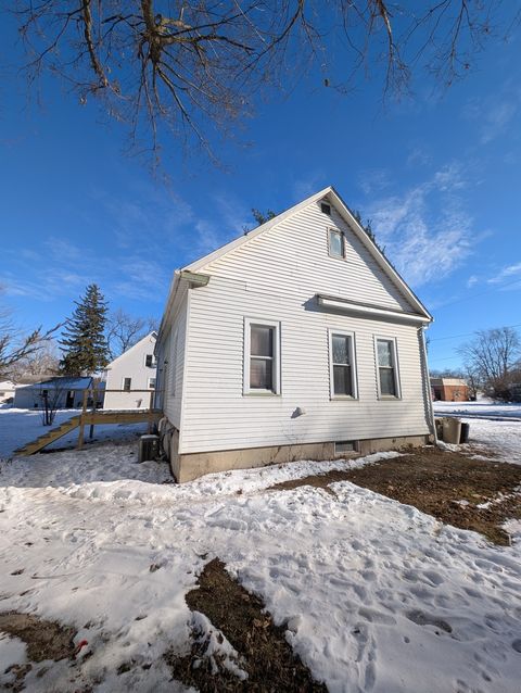 Tiny photo for 543 E 3rd Street, El Paso, IL 61738 (MLS # 12530222)