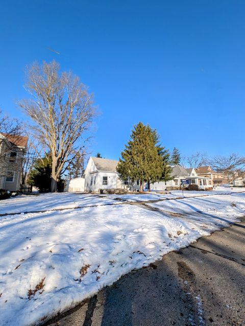 Photo of 543 E 3rd Street, El Paso, IL 61738 (MLS # 12530222)