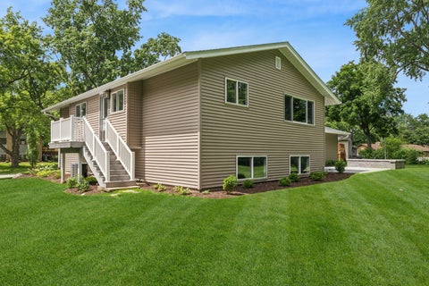 Tiny photo for 3239 Stillwell Court, Woodridge, IL 60517 (MLS # 12680117)