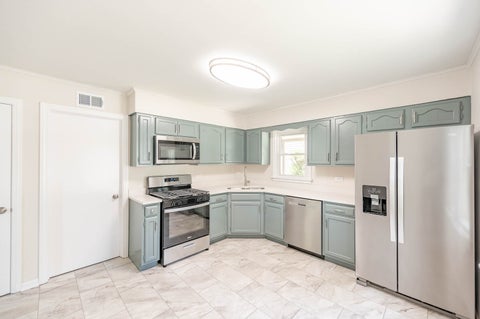 Tiny photo for 9200 S Mayfield Avenue, Oak Lawn, IL 60453 (MLS # 12700883)