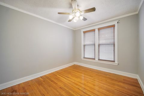 Tiny photo for 945 E Hyde Park Boulevard #2, Chicago, IL 60615 (MLS # 12616683)