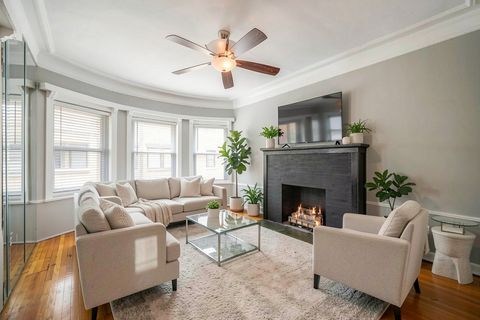 Tiny photo for 945 E Hyde Park Boulevard #2, Chicago, IL 60615 (MLS # 12616683)