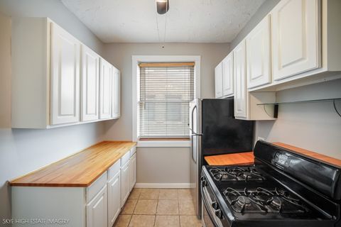 Tiny photo for 945 E Hyde Park Boulevard #2, Chicago, IL 60615 (MLS # 12616683)