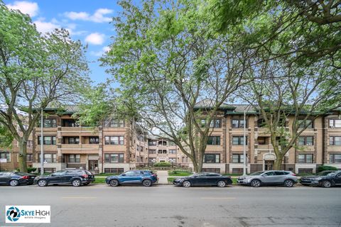 Tiny photo for 945 E Hyde Park Boulevard #2, Chicago, IL 60615 (MLS # 12616683)
