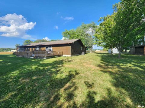 Tiny photo for 10107 Sugar Creek Road, Benton, IL 62812 (MLS # EB458873)