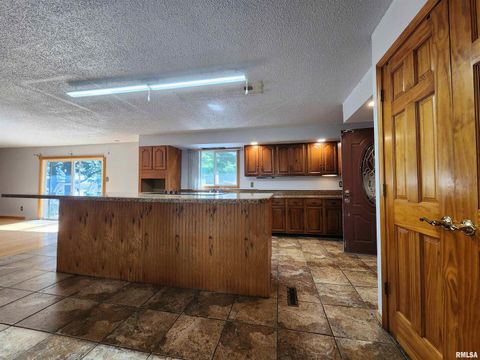 Tiny photo for 10107 Sugar Creek Road, Benton, IL 62812 (MLS # EB458873)