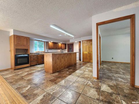 Tiny photo for 10107 Sugar Creek Road, Benton, IL 62812 (MLS # EB458873)