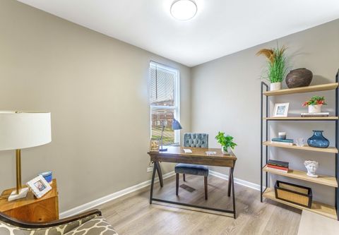 Tiny photo for 30 Washington Avenue, La Grange, IL 60525 (MLS # 12614951)