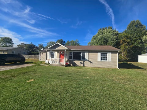 Tiny photo for 720 Airport Road, Mt Vernon, IL 62864 (MLS # 12771642)