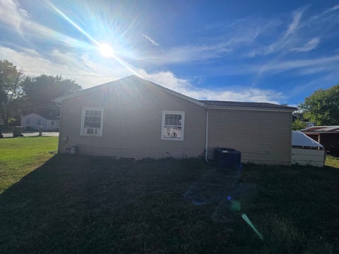 Tiny photo for 720 Airport Road, Mt Vernon, IL 62864 (MLS # 12771642)
