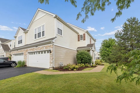 Photo of 6700 Slate Drive #6700, Carpentersville, IL 60110 (MLS # 12674131)