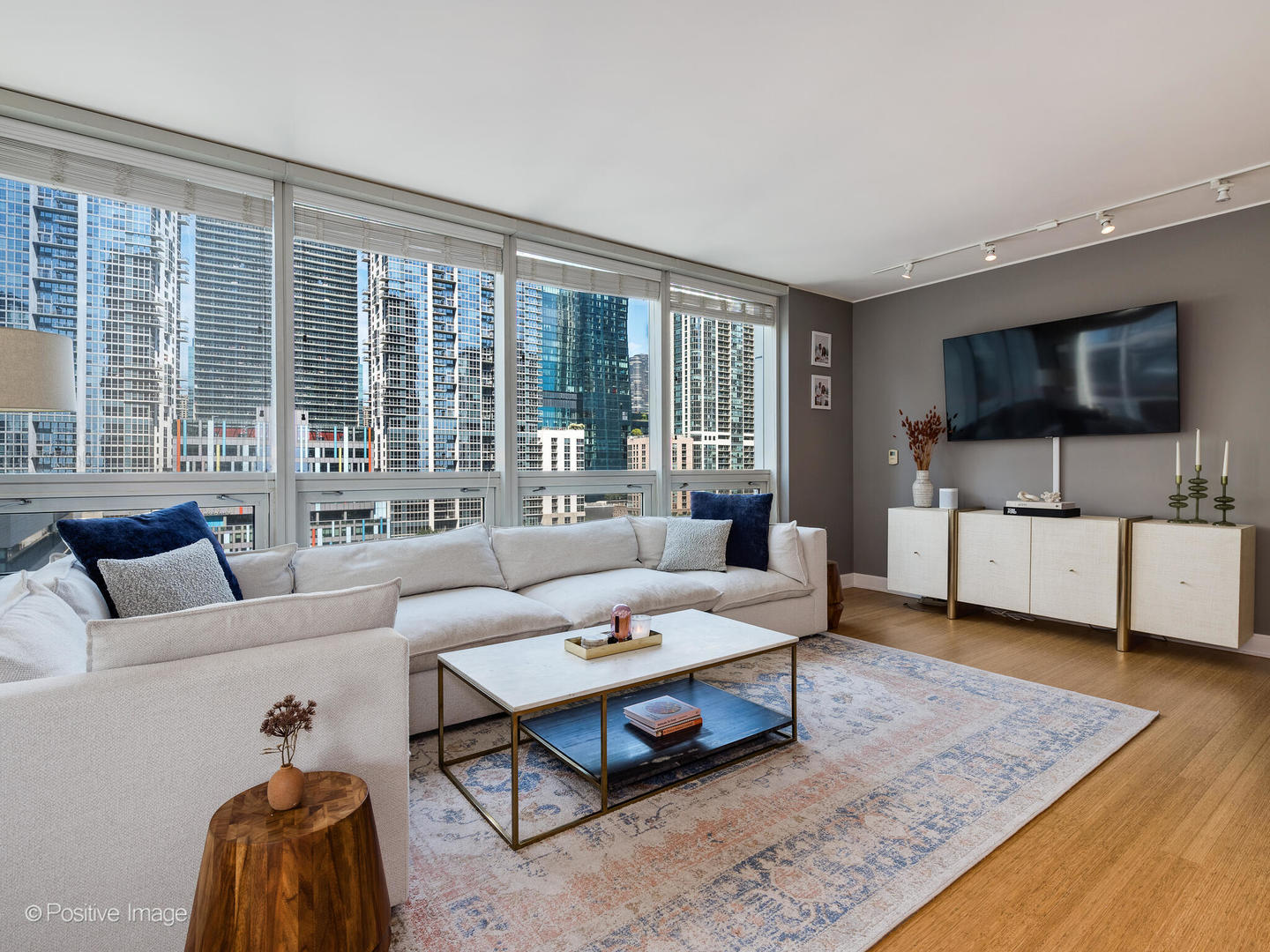 340 E RANDOLPH Street 506