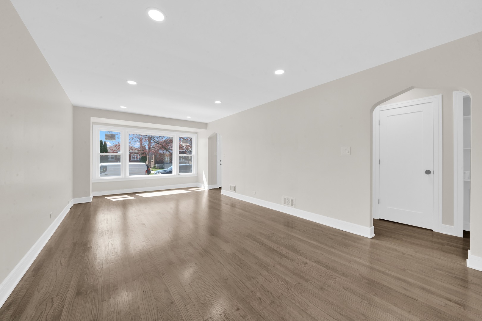 3908 W 69th Place