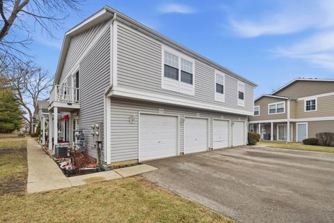 Photo of 1332 Alpine Court #1332, Wheeling, IL 60090 (MLS # 12544827)