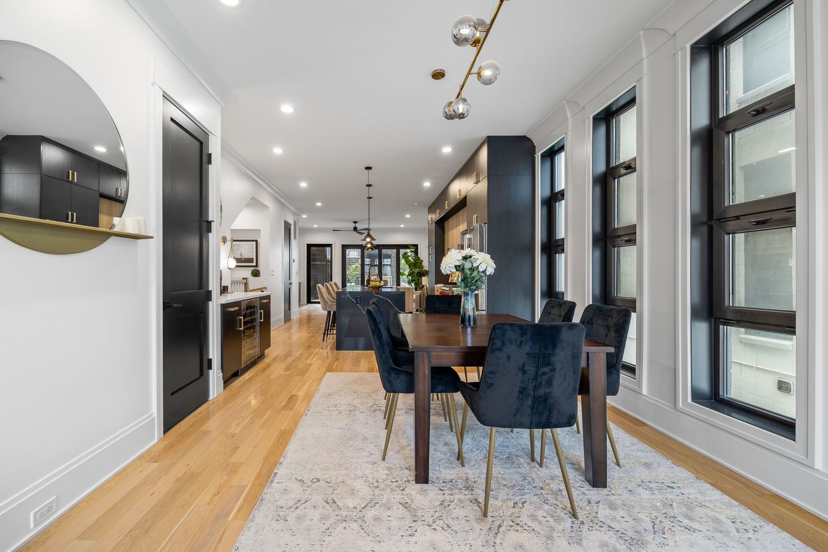 1107 W Chestnut Street 1W