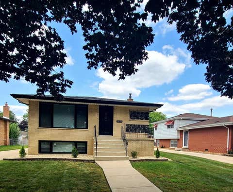Tiny photo for 9028 Meade Avenue, Oak Lawn, IL 60453 (MLS # 12713931)