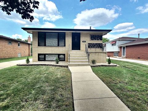 Photo of 9028 Meade Avenue, Oak Lawn, IL 60453 (MLS # 12713931)